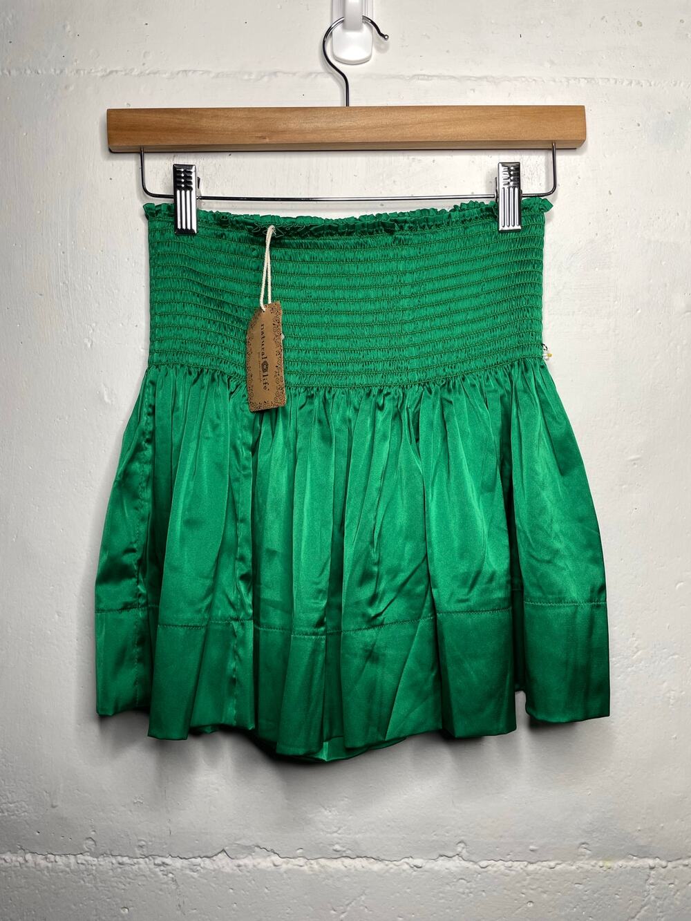 NEW Natural Life Silky Satin Green Womens Shorts Size SMALL